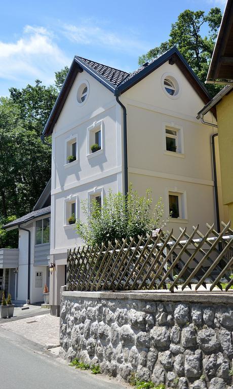 Effie Perine Apartments Bled Exterior photo