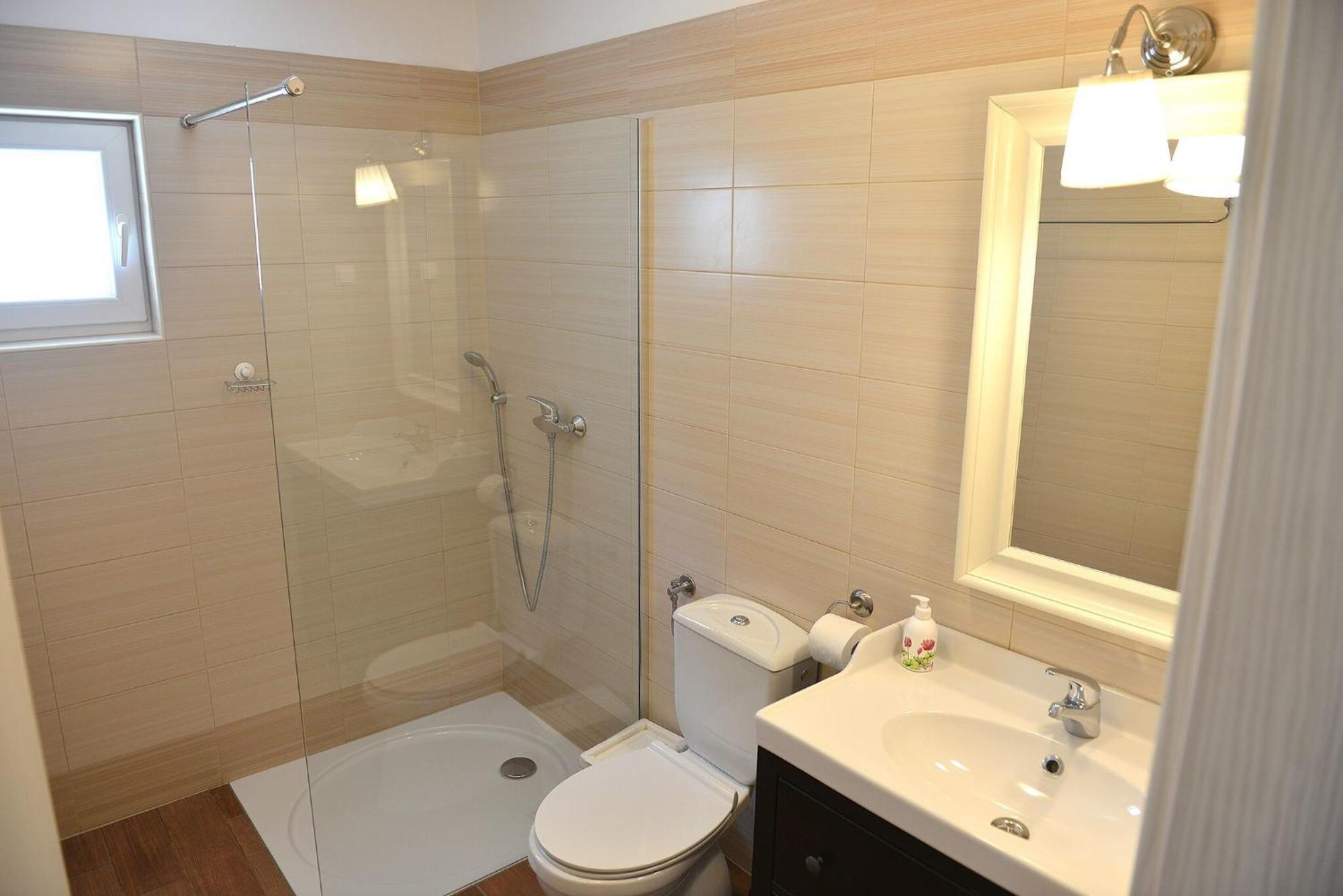Effie Perine Apartments Bled Room photo